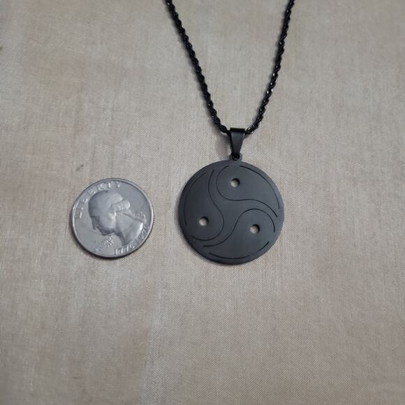 Black triskelion necklace stainless steel necklace - Picture 3 of 3